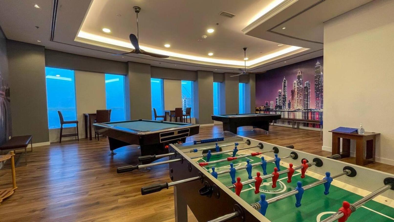 Sea & Palm View Elegant 1 Bedroom Apartment Dubai Exterior foto