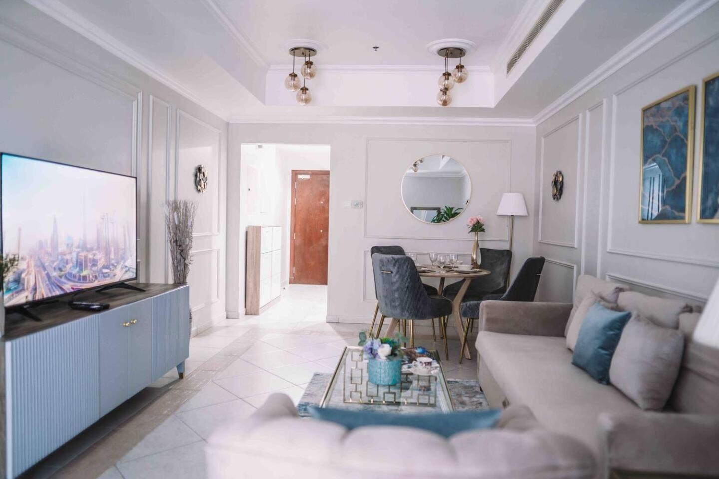 Sea & Palm View Elegant 1 Bedroom Apartment Dubai Exterior foto